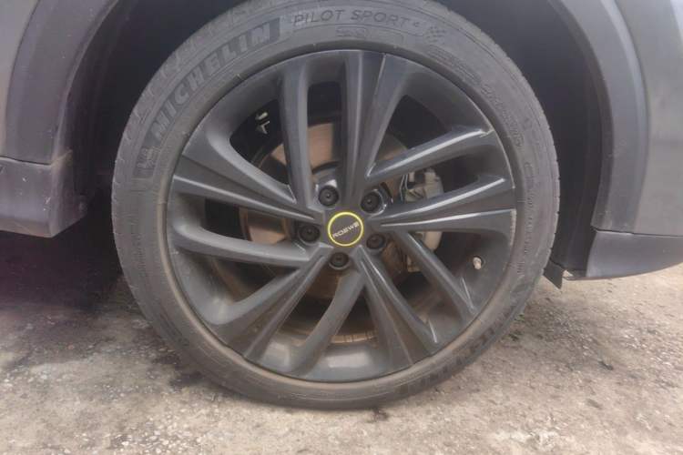 Used Roewe RX5 New Energy 2020 ePLUS National Trend Ronglin Flagship Edition Right Front Wheel Hub