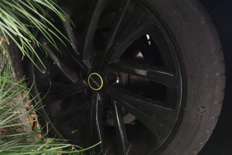 Used Roewe RX5 New Energy 2020 ePLUS National Trend Ronglin Luxury Edition Right Front Wheel Hub