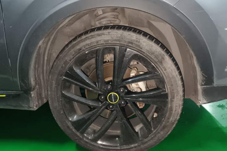 Used Roewe RX5 New Energy 2020 ePLUS National Trend Ronglin Luxury Edition Right Front Wheel Hub