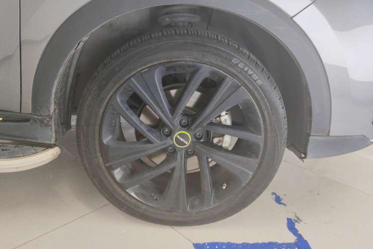 Used Roewe RX5 New Energy 2020 ePLUS National Trend Ronglin Luxury Edition Right Front Wheel Hub