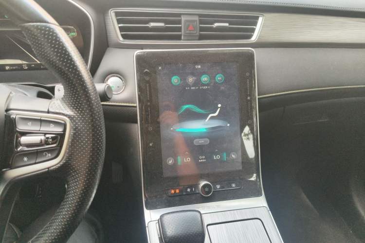 Used Roewe RX5 New Energy 2020 ePLUS National Trend Ronglin Flagship Edition Audio And AC Panel