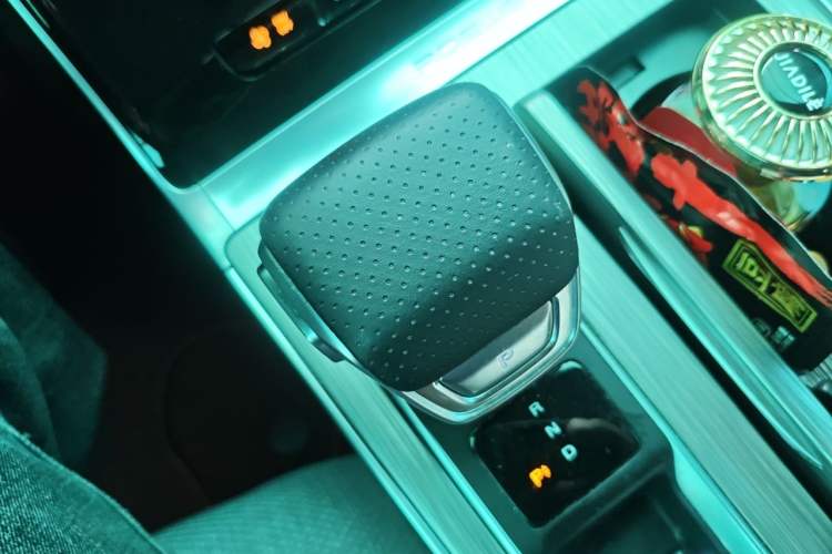 Used Roewe RX5 New Energy 2020 ePLUS National Trend Ronglin Luxury Edition Gear Lever