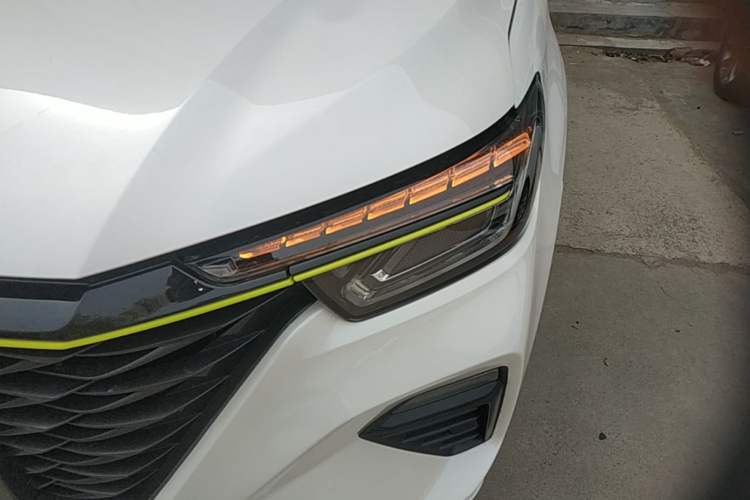 Used Roewe RX5 New Energy 2020 ePLUS National Trend Ronglin Luxury Edition Left Front Headlight