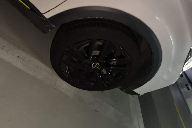 Used Roewe RX5 New Energy 2020 ePLUS National Trend Ronglin Luxury Edition Right Front Wheel Hub