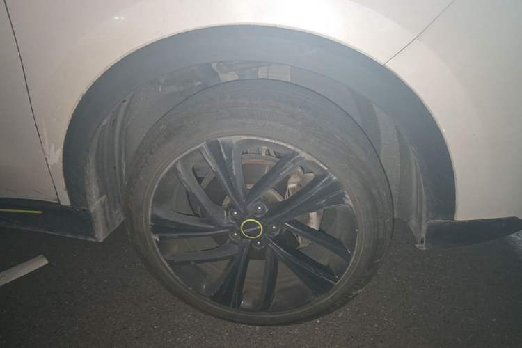 Used Roewe RX5 New Energy 2020 ePLUS National Trend Ronglin Luxury Edition Right Front Wheel Hub