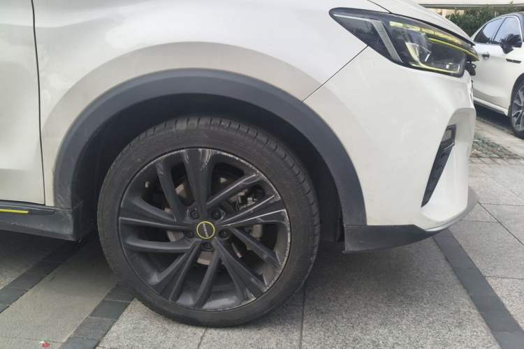 Used Roewe RX5 New Energy 2020 ePLUS National Trend Ronglin Flagship Edition Right Front Wheel Hub