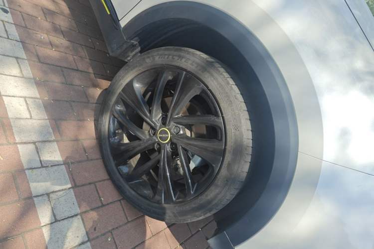 Used Roewe RX5 New Energy 2020 ePLUS National Trend Ronglin Luxury Edition Right Front Wheel Hub