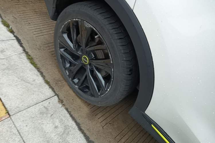Used Roewe RX5 New Energy 2020 ePLUS National Trend Ronglin Flagship Edition Right Rear Wheel Hub