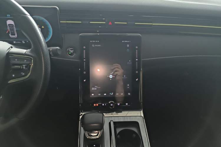Used Roewe RX5 New Energy 2021 ePLUS National Trend Ronglin Luxury Edition Audio And AC Panel