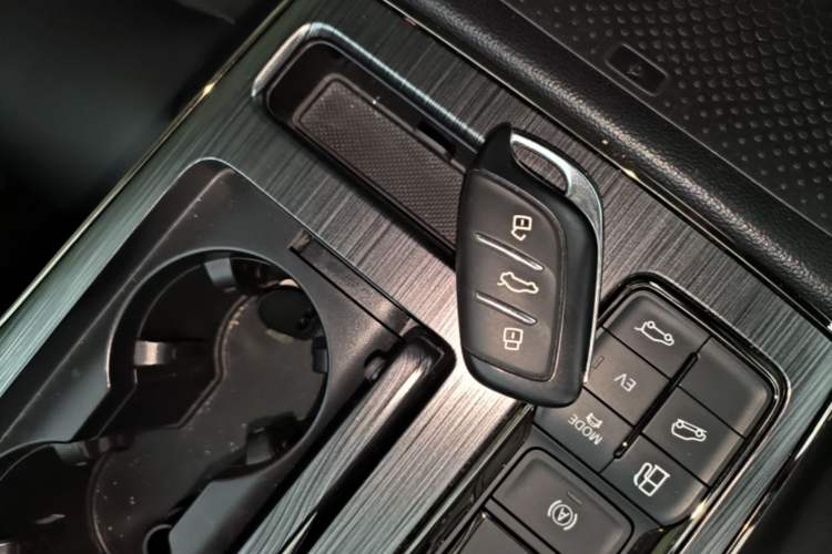 Used Roewe RX5 New Energy 2021 ePLUS National Trend Ronglin Luxury Edition Interior 1