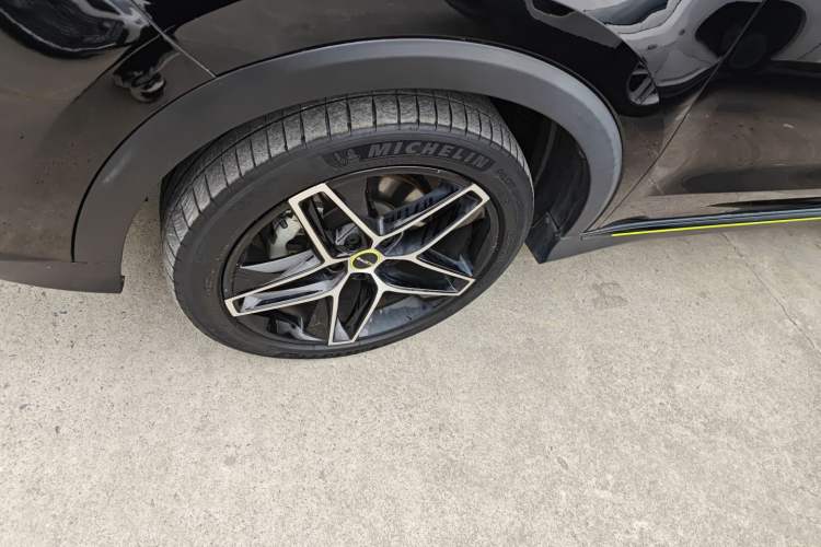 Used Roewe RX5 New Energy 2021 ePLUS National Trend Ronglin Luxury Edition Left Front Wheel Hub