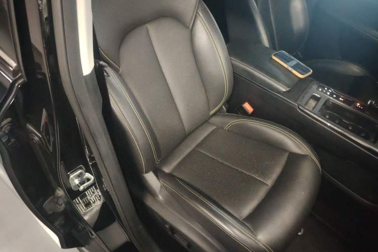 Used Roewe RX5 New Energy 2021 ePLUS National Trend Ronglin Luxury Edition Right Front Seat