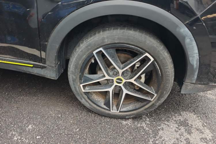 Used Roewe RX5 New Energy 2021 ePLUS National Trend Ronglin Luxury Edition Right Front Wheel Hub