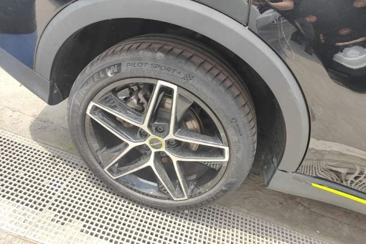 Used Roewe RX5 New Energy 2021 ePLUS National Trend Ronglin Luxury Edition Right Rear Wheel Hub