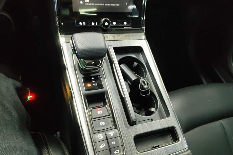 Used Roewe RX5 New Energy 2021 ePLUS National Trend Ronglin Luxury Edition Gear Lever