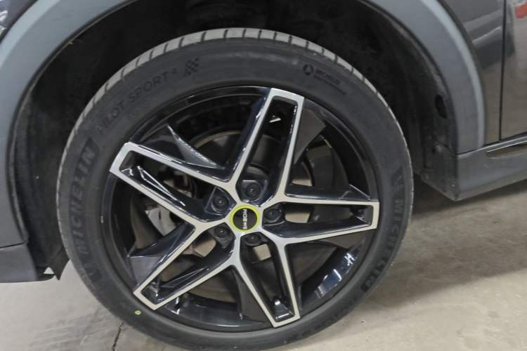 Used Roewe RX5 New Energy 2021 ePLUS National Trend Ronglin Luxury Edition Left Front Wheel Hub