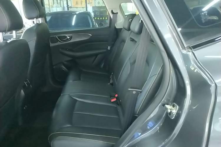 Used Roewe RX5 New Energy 2021 ePLUS National Trend Ronglin Luxury Edition Left Rear Seat