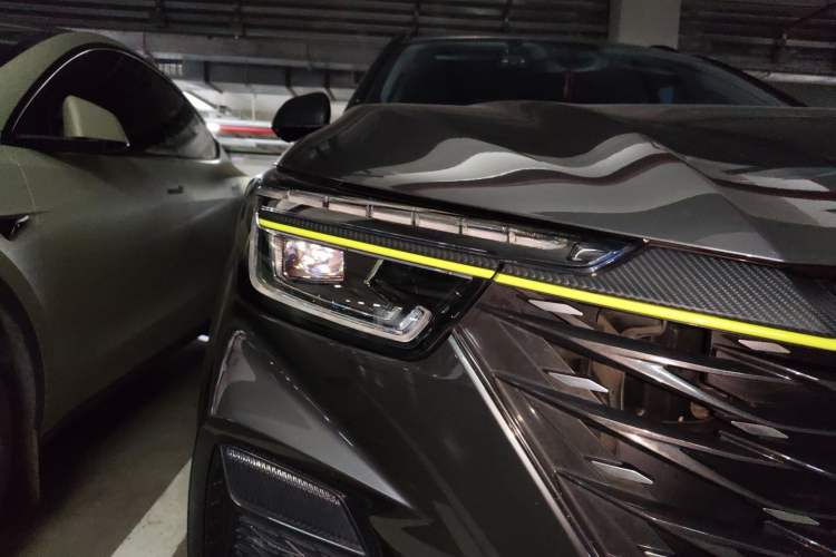 Used Roewe RX5 New Energy 2021 ePLUS National Trend Ronglin Luxury Edition Right Front Headlight