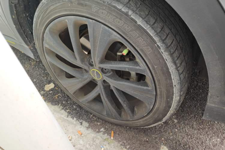 Used Roewe RX5 New Energy 2021 ePLUS National Trend Ronglin Luxury Edition Right Front Wheel Hub