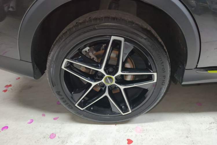 Used Roewe RX5 New Energy 2021 ePLUS National Trend Ronglin Luxury Edition Right Rear Wheel Hub