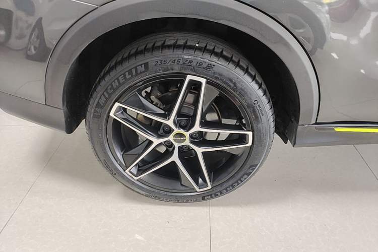 Used Roewe RX5 New Energy 2021 ePLUS National Trend Ronglin Luxury Edition Right Rear Wheel Hub
