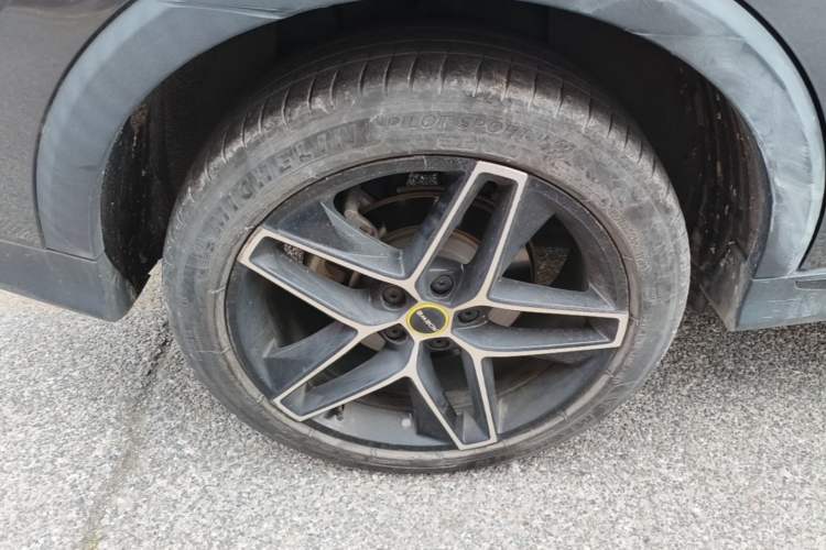 Used Roewe RX5 New Energy 2021 ePLUS National Trend Ronglin Luxury Edition Right Rear Wheel Hub