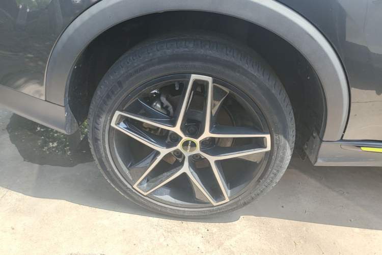 Used Roewe RX5 New Energy 2021 ePLUS National Trend Ronglin Luxury Edition Right Rear Wheel Hub