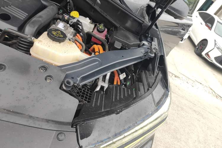 Used Roewe RX5 New Energy 2021 ePLUS National Trend Ronglin Luxury Edition Engine Bay Left