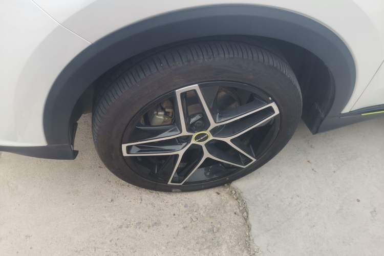 Used Roewe RX5 New Energy 2021 ePLUS National Trend Ronglin Luxury Edition Left Front Wheel Hub
