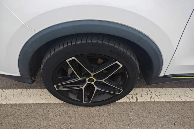 Used Roewe RX5 New Energy 2021 ePLUS National Trend Ronglin Luxury Edition Left Front Wheel Hub