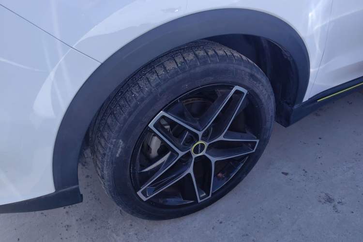 Used Roewe RX5 New Energy 2021 ePLUS National Trend Ronglin Luxury Edition Left Front Wheel Hub