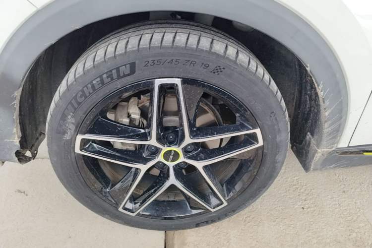 Used Roewe RX5 New Energy 2021 ePLUS National Trend Ronglin Luxury Edition Left Front Wheel Hub