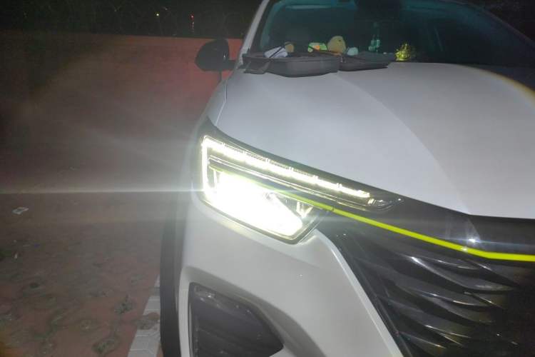 Used Roewe RX5 New Energy 2021 ePLUS National Trend Ronglin Flagship Edition Right Front Headlight