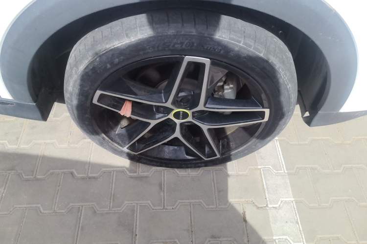 Used Roewe RX5 New Energy 2021 ePLUS National Trend Ronglin Flagship Edition Right Front Wheel Hub