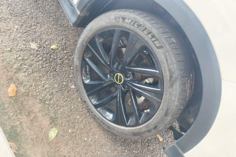 Used Roewe RX5 New Energy 2021 ePLUS National Trend Ronglin Luxury Edition Right Front Wheel Hub