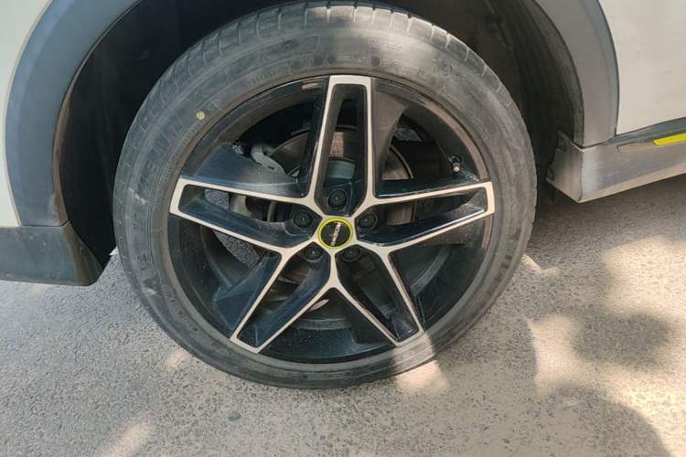 Used Roewe RX5 New Energy 2021 ePLUS National Trend Ronglin Luxury Edition Right Rear Wheel Hub