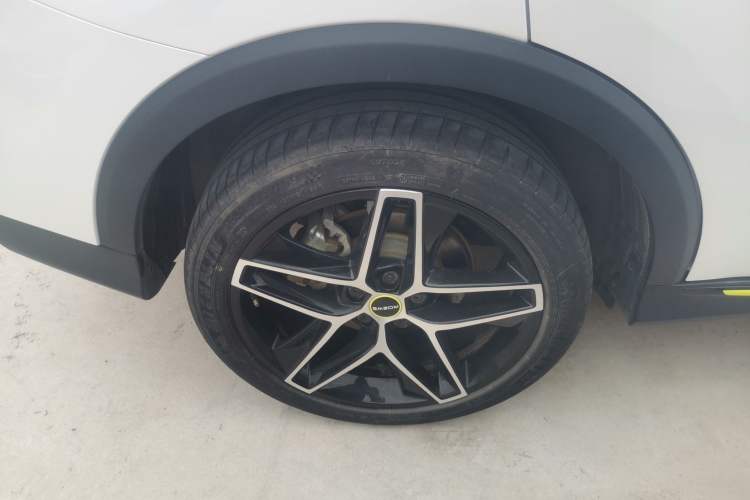 Used Roewe RX5 New Energy 2021 ePLUS National Trend Ronglin Luxury Edition Right Rear Wheel Hub