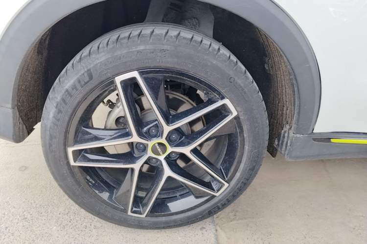 Used Roewe RX5 New Energy 2021 ePLUS National Trend Ronglin Luxury Edition Right Rear Wheel Hub