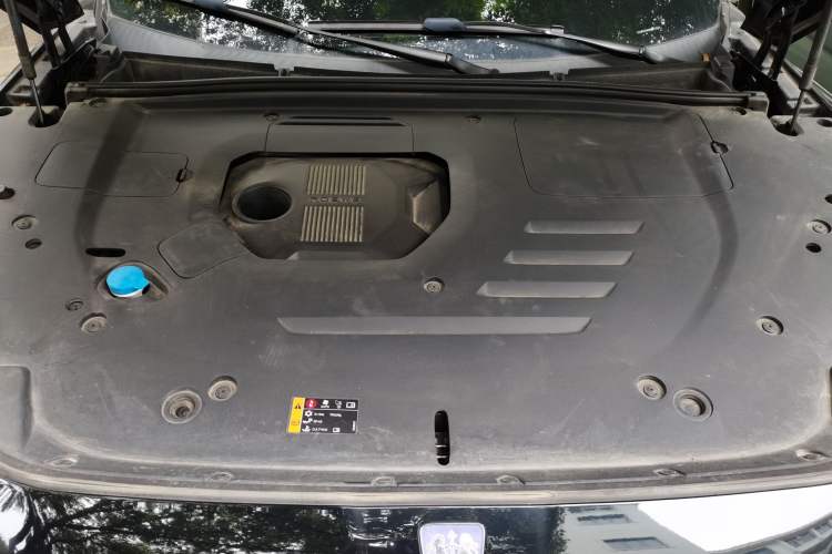 Used Roewe RX5 New Energy 2023 eRX5 Super Hybrid Prestige Edition Engine Bay
