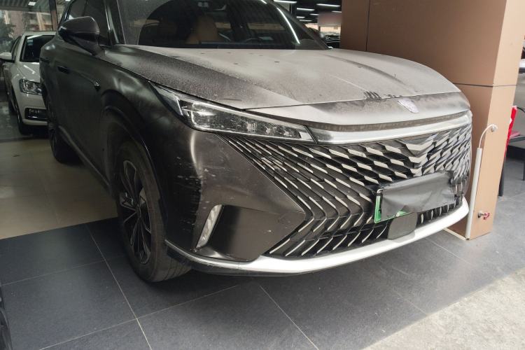 Used Roewe RX5 New Energy 2023 eRX5 Super Hybrid Prestige Edition Front Right 45 Deg