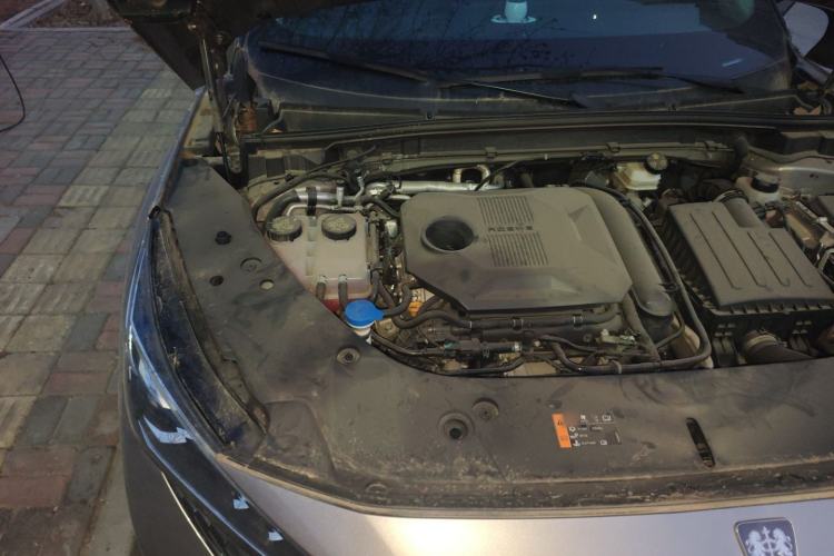Used Roewe RX5 New Energy 2023 eRX5 Super Hybrid Premium Edition Engine Bay Right