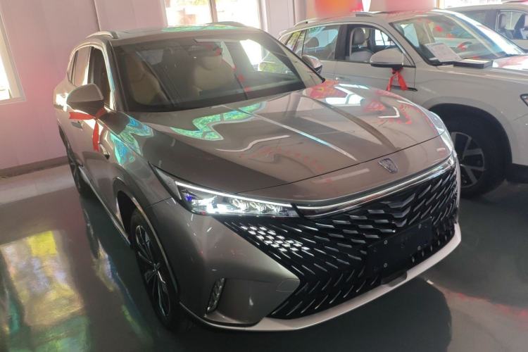 Used Roewe RX5 New Energy 2023 eRX5 Super Hybrid Premium Edition Front Right 45 Deg