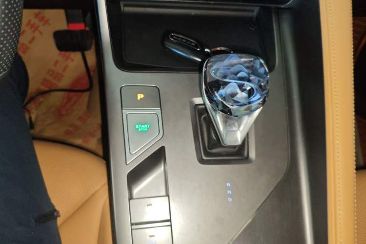 Used Roewe RX5 New Energy 2023 eRX5 Super Hybrid Premium Edition Gear Lever