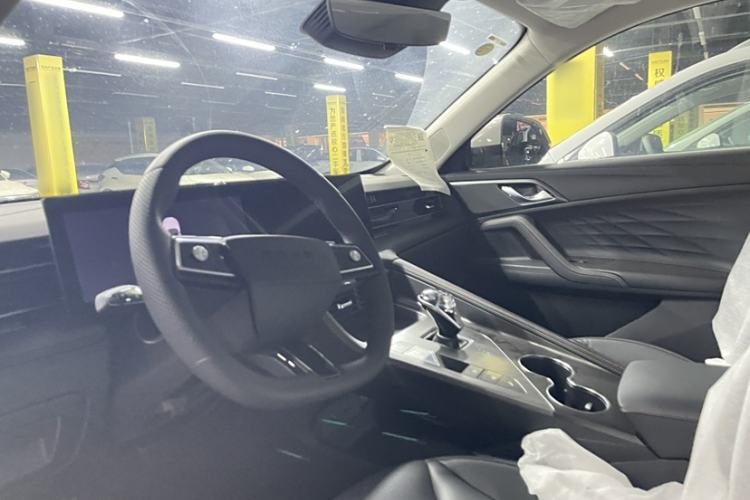 Used Roewe RX5 New Energy 2023 eRX5 Super Hybrid Premium Edition Interior 2