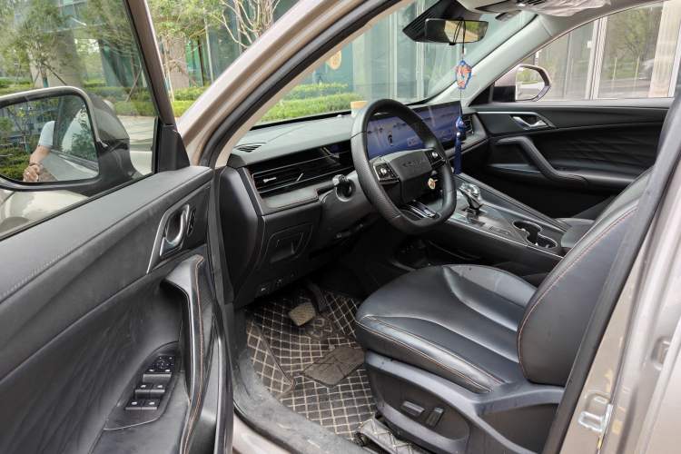Used Roewe RX5 New Energy 2023 eRX5 Super Hybrid Prestige Edition Interior 2