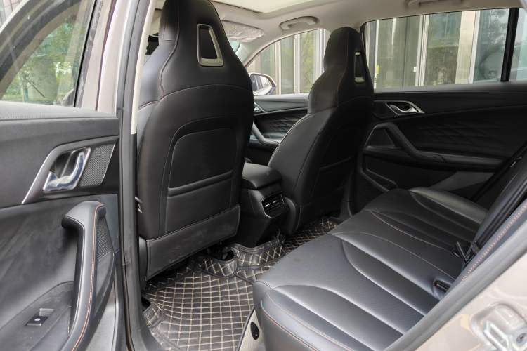 Used Roewe RX5 New Energy 2023 eRX5 Super Hybrid Prestige Edition Interior 3