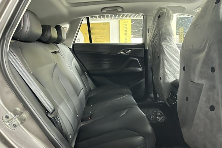 Used Roewe RX5 New Energy 2023 eRX5 Super Hybrid Premium Edition Interior 6