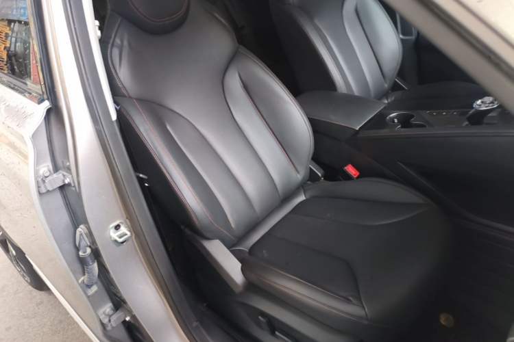 Used Roewe RX5 New Energy 2023 eRX5 Super Hybrid Prestige Edition Right Front Seat