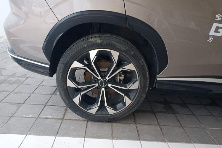 Used Roewe RX5 New Energy 2023 eRX5 Super Hybrid Prestige Edition Right Rear Wheel Hub