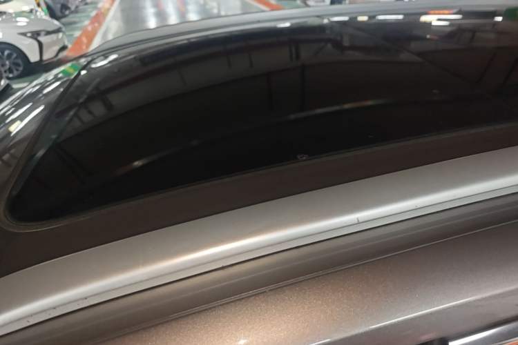 Used Roewe RX5 New Energy 2023 eRX5 Super Hybrid Prestige Edition Roof